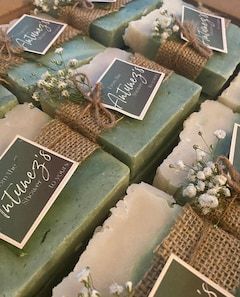 LaBarraSoapshop - Etsy Mexico Sage Green Wedding Favors, Useful Baby Shower Favors, Boho Wedding Favors For Guests, Sage Green Baby Shower Decor, Sage Green Bridal Shower Ideas, Wedding Decor Sage Green, Green Bridal Shower Ideas, Sage Baby Shower Ideas, Wedding Shower Favors For Guests