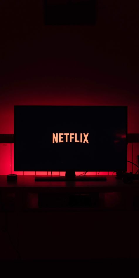 Netflix Tumblr, Snapchat Night, Netflix And Chill Tumblr, Rauch Fotografie, Eagle Wallpaper, Dark Red Wallpaper, Story Ideas Pictures, Instagram Ideas Photography, Netflix And Chill