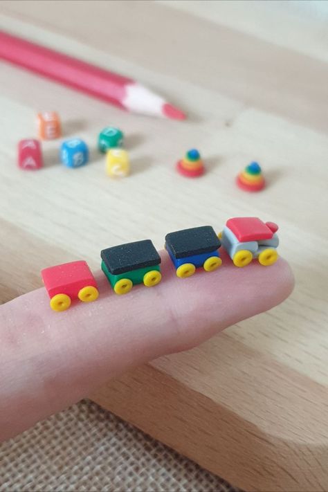 Tiny Polymer Clay, Dollhouse Supplies, Polymer Clay Miniature, Mini Dollhouse, Miniature Scenes, Miniature Set, Diy Doll Miniatures, Alphabet Blocks, Doll House Crafts