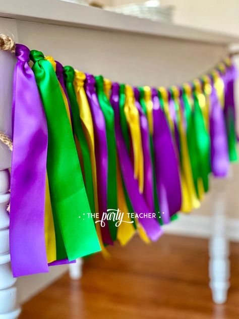 Ribbon Bunting, Mermaid Party Printables, Fat Tuesday Party, Festival Table, Madi Gras, Mardi Gras Party Decorations, Mardi Gras Float, Mardi Gra, Mardi Gras Costumes