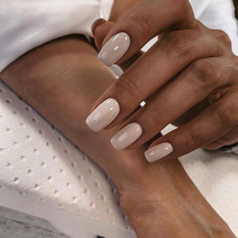 Fall Nails For Dark Skin, Fall Nails Dark Skin, Fall Nails Dark, Nails For Dark Skin, Nails Dark Skin, Dark Skin Nail Polish, Trendy Fall Nail Designs, Dark Skin Nail Color, Neutral Gel Nails