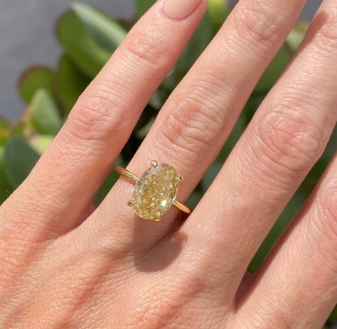 Gold Yellow Diamond Ring, Yellow Mossianite Engagement Rings, Oval Canary Yellow Diamond Ring, Lab Grown Yellow Diamond, Yellow Stone Wedding Rings, Oval Yellow Diamond Ring, Yellow Moissanite Ring, Yellow Diamond Oval Engagement Ring, Yellow Shappire Ring