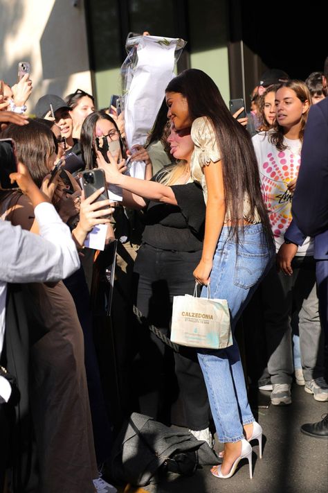 zendaya in paris after the louis vuitton show Zendaya In Paris, Paris October, October 2, Louis Vuitton, Paris