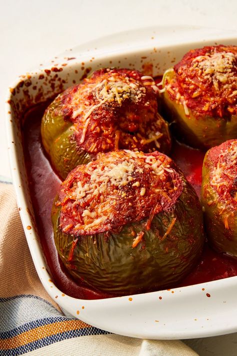 Homestyle Stuffed Peppers Stuffed Peppers Oven, Mushroom Stuffed Peppers, Stuffed Bell Peppers With Rice, Baked Stuffed Peppers, Bell Peppers Stuffed, Stuffed Peppers With Rice, Cabbage Rolls Recipe, Beef And Rice, Peppers Recipes