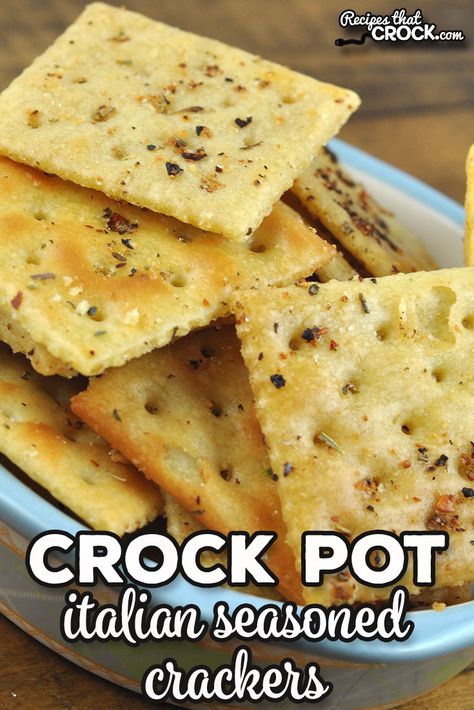 These Crock Pot Italian Seasoned Crackers are deliciously savory and easy to make. They were an instant favorite in my house. I bet you will love them too! Ranch Crackers Recipe, Saltine Cracker Recipes, Crock Pot Italian, Spicy Crackers, Ranch Crackers, Crock Pot Chili, Seasoned Crackers, Crackers Recipe, Crockpot Chili