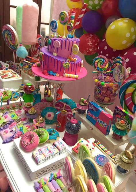 Candy Theme Birthday Party, Candy Themed Party, Candy Land Birthday Party, Jojo Siwa Birthday, Idee Babyshower, Fashion Mom, Candy Birthday Party, Candyland Birthday, Candyland Party