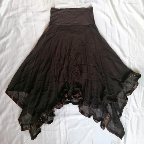 Grunge Skirt, Grunge Fairycore, Fairy Clothes, Maxi Skirt Outfits, Crazy Outfits, Handkerchief Hem, Mesh Overlay, Skirt Fits, Dark Fashion