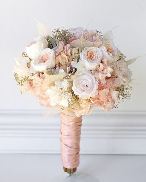 Rose gold wedding bouquet All preserved real flowers to last for years. Cotton candy pink hydrangea, blush white roses, pink and cream garden roses, angel leaves, rose gold gems, gold babies breath, and touch of soft gray lambs ear. Metallic Wedding Colors, Rose Gold Centerpiece, Gold Wedding Bouquets, Rose Gold Theme, Metallic Wedding, Tafel Decor, Pink And Gold Wedding, Wedding Bouquets Pink, Gold Bridesmaids