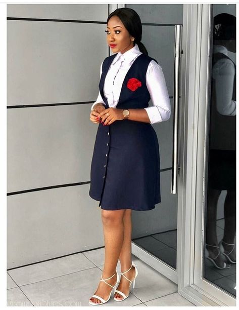 Improve Your Workwear Style With These Super Stylish Outfits – A Million Styles Office Wear Dresses, Chique Outfit, Fashionable Work Outfit, Corporate Dress, African Fashion Skirts, Workwear Style, African Wear Dresses, Corporate Attire, Office Wear Women