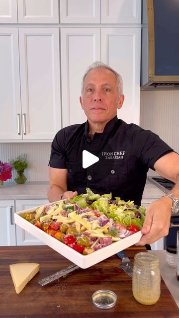 Geoffrey Zakarian | My Italian chopped salad! Such a great one to make for lunch or dinner. Chopping/dicing made easy using my Zakarian @bydash chef knife 🔪 We... | Instagram Italian Chef Salad, Deconstructed Salad Platter, Salad Board Ideas, Lunch Salads For Work, Geoffrey Zakarian Recipes, Lunch Catering Ideas, Italian Chop Salad, Tossed Salad Recipes, Italian Salads