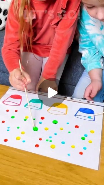 Best Kids Activities on Instagram: "Moving water color sort activity 💦👩‍🎨 MOVING WATER I have no explanation other than it's magic. The colored water droplets glide around the plastic perfectly! ( cc @exploralearn ) ⠀ ⠀ ⠀ SHARE 👉👉👉 ✨SHARE 👉👉👉✨⠀ ⠀ ⠀ ⬇️⬇️⬇️⬇️⠀ ⠀⠀ ✨ 👉 EXPLORE our collection of educational games and toys that stimulate fun and learning! SHOP NOW link in our bio 🔗🙋‍♀️⠀ ⠀ ⠀ ⠀ ⠀⠀ ⁣➡️ Like ❤️, Share 👥, and Save this post for later! 👉⁣⠀⠀⠀⠀ ⠀⠀⠀⠀ ⁣⁣🌺If you have a child's heart, you will also have their mind. 🌺⠀⠀⠀⠀ ⁣⠀⠀⠀⠀ ⁣📷 Follow for more fun ideas like this one! 😍⠀⠀ ⠀ ⠀ ⠀ ⠀ #childrensart #learningthroughplay #kidsartideas #homeschool #preschool #diy #littleartist⠀⠀ ⠀ ⠀ ⠀" Fun With Colours Activity, Colours Games For Preschool, Saving Water Activities, Creative Activity For Kindergarten, Activities For Winter For Kids, Quick And Easy Preschool Activities, Water Activities Kindergarten, More Less Activities Preschool, Water Fun Activities For Preschool