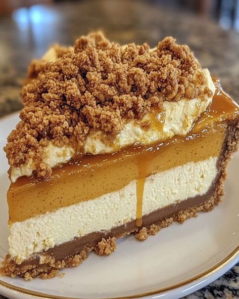 Fall Cheesecake, Pumpkin Pecan Cheesecake, Creme Brulee Cheesecake, Cake Receipe, Pumpkin Coffee Cakes, Pumpkin Cheesecake Recipes, Caramel Drizzle, Caramel Cheesecake, Pumpkin Caramel