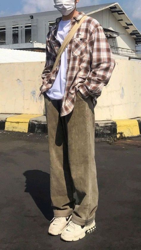 Vintage Streetwear Men Outfits, Vintage Streetwear Men, Vintage Outfits Men, Spiritual Fashion, Trendy Boy Outfits, Aesthetic Outfits Men, Street Style Outfits Men, Guys Clothing Styles, Mens Outfit Inspiration