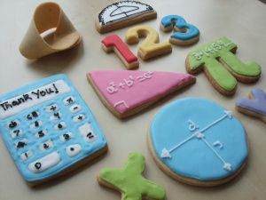 maths cookies Math Cookies Decorated, Math Birthday Party, Math Cookies, Teachers Cookies, Math Party, Biscuit Decoration, School Cookies, Thank You Cookies, Cake Writing