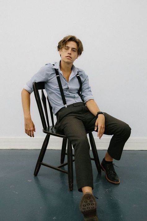 Immagine di cole sprouse and boy Lounging Pose Reference, Lounging Pose, Male Pose Reference, Pose References, Sitting Poses, Body Reference Poses, Human Poses Reference, Foto Poses, Figure Poses