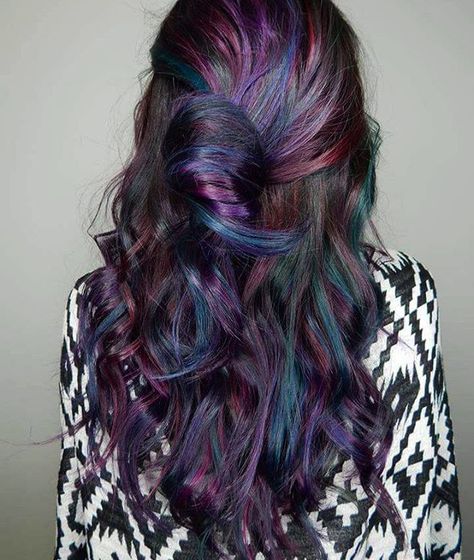 Black Hair With Subtle Rainbow Highlights Purple Hair Ideas, Blue And Purple Hair, Blue Purple Hair, Blue Hair Highlights, Oil Slick Hair, Slick Hair, Galaxy Hair, Rainbow Hair Color, Black Hair With Highlights