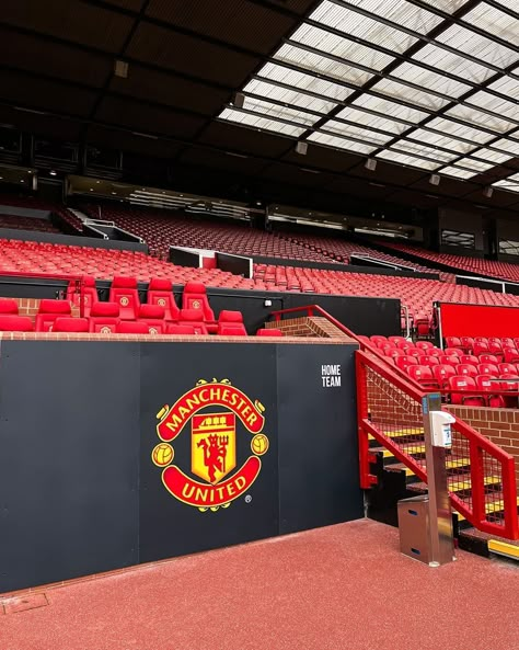 Man United Stadium, Man Utd Aesthetic, Man United Aesthetic, Manchester United Aesthetic, Manchester United Stadium, Old Trafford Stadium, Wag Aesthetic, Football Aesthetic, Son Of David