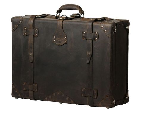 SADDLEBACK Leather Suitcase Saddleback Leather, Leather Suitcase, Old Suitcases, Vintage Suitcases, Large Suitcase, Leather Backpacks, Vintage Luggage, Ciel Phantomhive, Duffle Bags