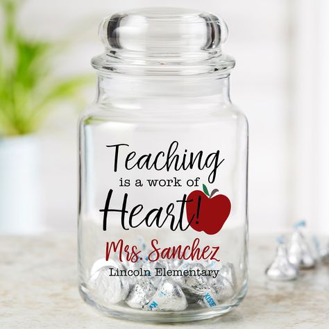 22240 - Inspiring Teacher Personalized Glass Candy Jar Teacher Basket, Personalized Candy Jars, Jar Decorations, Teacher Mentor, Appreciation Gifts Diy, Cameo Crafts, Unique Teachers Gift, Stocking Ideas, Teacher Appreciation Gifts Diy