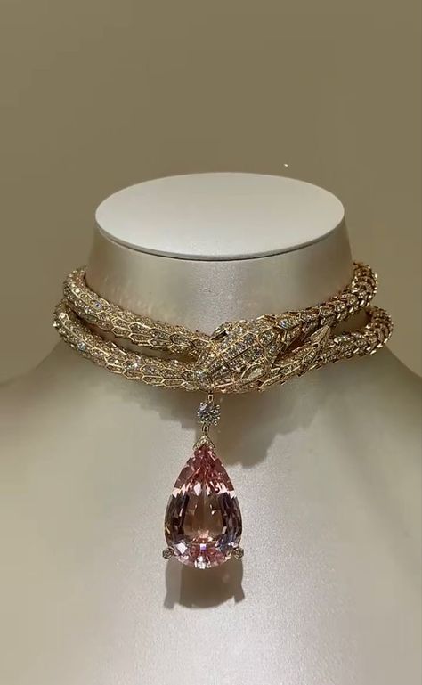 Luxury Statement Necklace, Diamond Jewelry Aesthetic, Most Expensive Jewelry, Expensive Necklaces, High End Jewelry, High Fashion Jewelry, Expensive Jewelry Luxury, Fancy Jewellery Designs, Luxe Jewelry