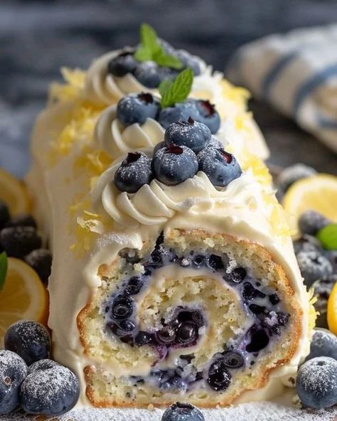 Blueberry Roll Cake, Blueberry Cake Roll, Sponge Cake Roll Recipe, Blueberry Sponge Cake, Lemon Roll Cake, Lemon And Blueberry Cake, Lemon Roll, Roulade Cake, Optimal Recipes