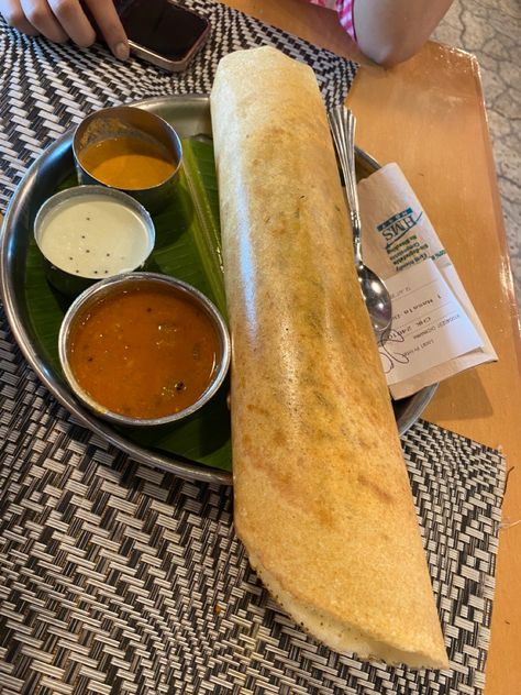 Masala dosa Masala Dosa Aesthetic, Dosa Aesthetic, North Indian Food, Future Boyfriend Quotes, Masala Dosa, Healthcare Architecture, Food Aesthetics, Free Download Photoshop, Indian Breakfast