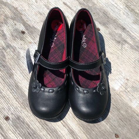 200s Shoes, Cute Goth Shoes, Trad Goth Shoes, Swaggy Shoes, Thrift Shoes, 1990s Shoes, Gucci Dress Shoes, Black Red Shoes, Scene Shoes