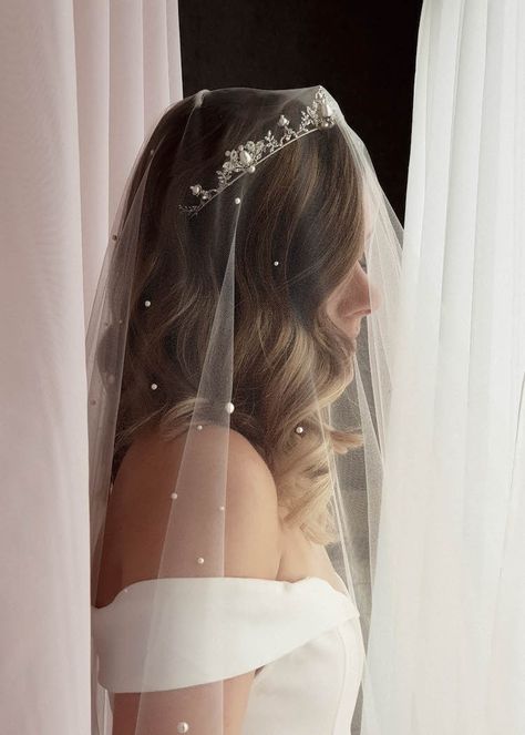 REGAL ROMANCE | A silver wedding tiara with pearls - TANIA MARAS | bridal headpieces + wedding veils Wedding Crown Veil, Wedding Tiara Veil, Bridal Veils And Headpieces, Wedding Tiara Hairstyles, Wedding Headwear, Long Veil Wedding, Wedding Headpieces, Bride Crown, Bridal Headwear