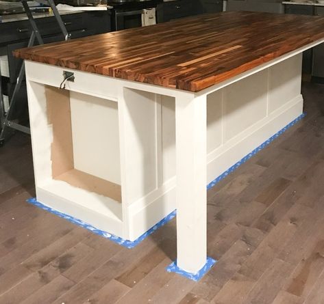 Prefab Cabinets, Build Kitchen Island, Block Countertops, Interior Boho, Kitchen Design Diy, Kitchen Diy Makeover, Diy Kitchen Renovation, Kitchen Island Decor, Decor Ikea