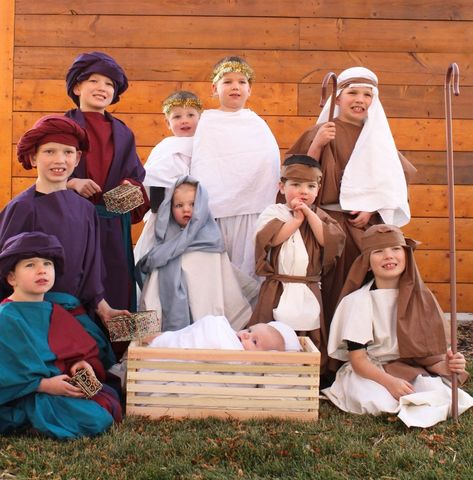 Kids Wiseman Costume Diy, Nativity Scene Costumes, Diy Bible Costumes Kids, Nativity Dress Up Ideas, No Sew Nativity Costumes, Wise Man Costume Diy Kids, Diy Wiseman Costume Kid, Nativity Pageant Costumes, Diy Wise Man Costume