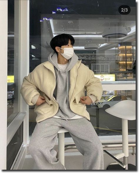 Korean Guy Street Wear, Guy Korean Fashion, Comfy Style Outfits Men, Mens Fashion Korean Street Style, Boys Outfit Korean, Korean Men Aesthetic Outfits, Male Asian Fashion, Post Minimalism Fashion Men, Asian Men Fashion Casual