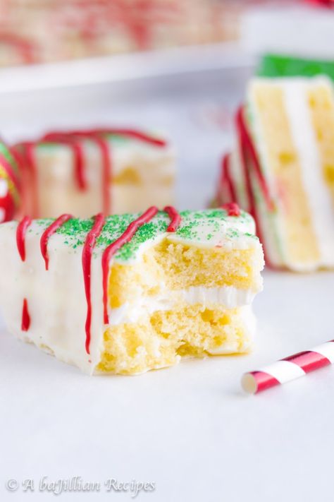 Little Debbie Snack Cakes, Snack Cake Recipe, Debbie Snacks, Marshmallow Buttercream, Christmas Tree Cakes, Snack Cakes, Yellow Cake Recipe, Golden Cake, Little Debbie