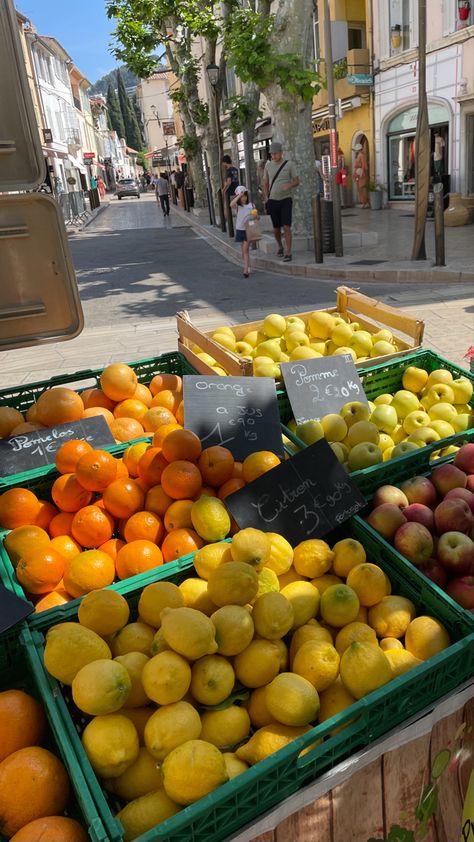 france aesthetic travel french open market south france summer vibes fruit Summer Abroad, France Summer, South France, Aesthetic Places, French Summer, France Aesthetic, Europe Aesthetic, Open Market, Streets Of Paris