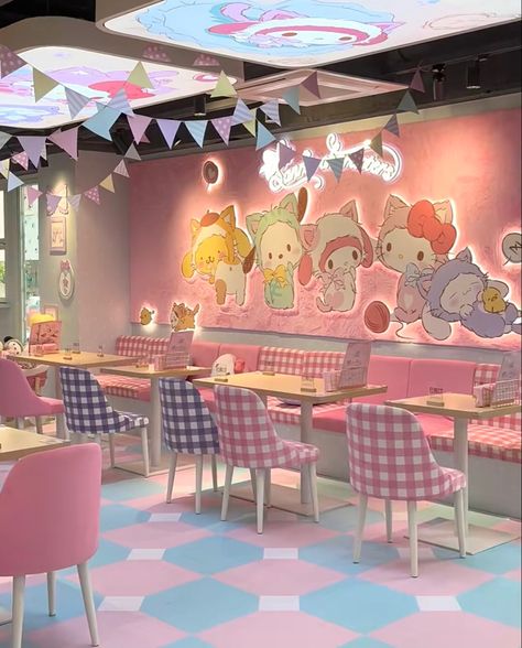 Hello Kitty Restaurant, Sanrio Cafe, Cafe Hello Kitty, Hello Kitty Store, Sanrio Aesthetic, Modern Restaurant Design, Kawaii Store, Bakery Design Interior, Paper Crafts Magazine