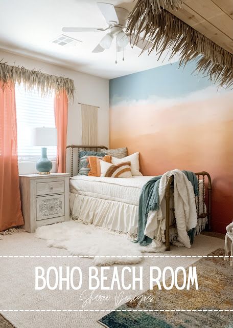 Girls Ocean Bedroom, Beach Bedroom Girls, Girls Beach Theme Bedroom, Kids Beach Room, Surfer Girl Room, Surfer Girl Bedroom, Surf Bedroom, Surfer Room, Surf Room Decor