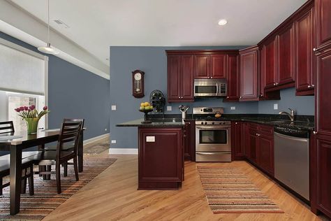 10 Best Wall Paint Colors that go with Cherry Cabinets Kitchen Paint Colors With Cherry, Popular Kitchen Colors, Best Wall Paint, Cherry Wood Kitchens, Dark Brown Cabinets, Cherry Furniture, Paint For Kitchen Walls, Brown Kitchen Cabinets, Dark Wood Kitchens