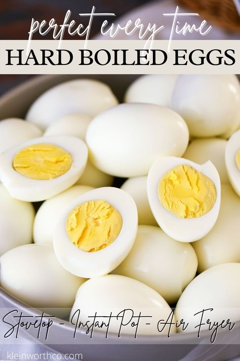 Creative Egg Recipes, How To Boil Eggs, Perfect Deviled Eggs, Instant Pot Hard Boiled Eggs, Egg Nutrition Facts, Boiling Eggs, Boiled Egg Recipes, Cooking Hard Boiled Eggs, Perfect Boiled Egg