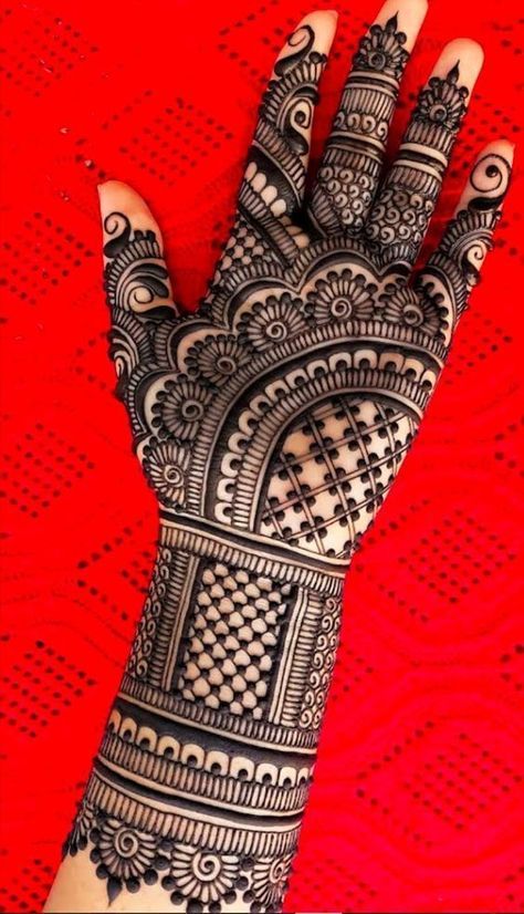 Arabic Mehndi Designs Latest Back Hand, Full Palm Mehndi Designs Simple, Simple Mehndi Design For Beginners, Mehandi Designs Easy Simple Palm, Mehndi Designs For Hands Palms, Cone Designs For Hands Full, Easy Mehendi Designs For Beginners Palm, Full Hand Mehndi Designs Simple Easy, Full Hand Easy Mehndi Designs