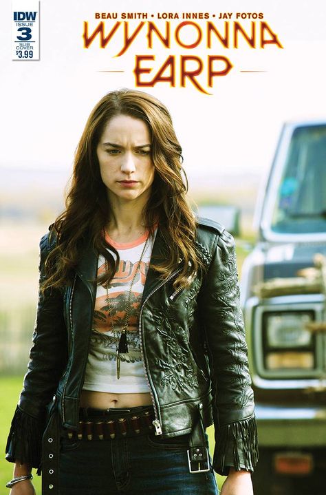 STL002559 Image Wynonna Earp Waverly, Wynona Earp, Wynnona Earp, Melanie Scrofano, Ben Wyatt, Wynonna Earp, Hrithik Roshan, Film Serie, Black Leather Jacket