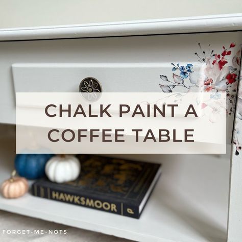 Coffee Table Chalk Paint Makeover, How To Paint Coffee Table, Painting Coffee Table Ideas, Chalk Paint Coffee Table Ideas, Painted Coffee Table Ideas, Coffee Table Makeover Diy, Paint Coffee Table, Chalk Paint Coffee Table, Coffee Table Refinish