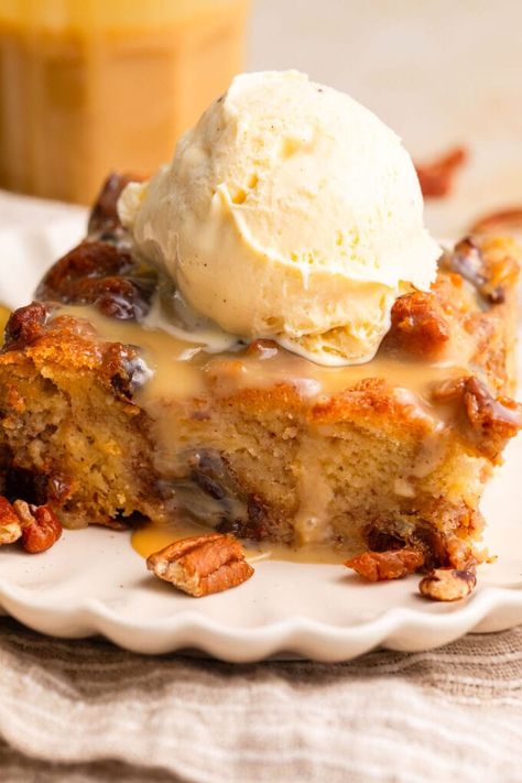 Best-Ever Bread Pudding with Hot Buttered Rum Sauce Bread Pudding Recipe With Rum Sauce, Rum Bread Pudding, Bread Pudding Recipe With Vanilla Sauce, Bread Pudding With Rum Sauce, Rum Sauce Recipe, Rum Desserts, Bread Pudding Sauce, Sweet Potato Pound Cake, Rum Sauce