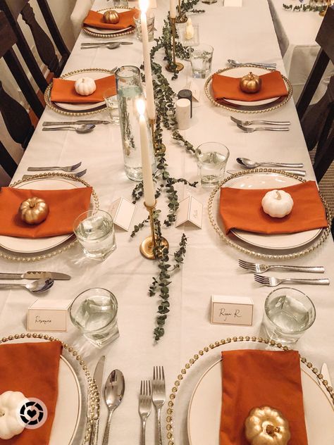 Friendsgiving Tablescape
Table ideas
Friendsgiving
Table design Friendsgiving Tablescape, Friendsgiving Table Setting, Modern Thanksgiving Table, Antique Brass Candlesticks, Brass Candlestick, Transitional House, Brass Candlesticks, Elegant Table, Table Design