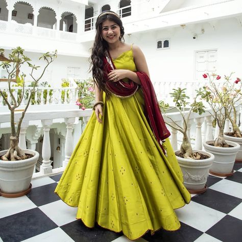 New Collection Launch, Aditi Bhatia, Hourglass Dress, Indian Bridal Lehenga, Hair Color Light Brown, Light Hair Color, Ethnic Outfits, Designer Dresses Indian, Freedom Of Movement