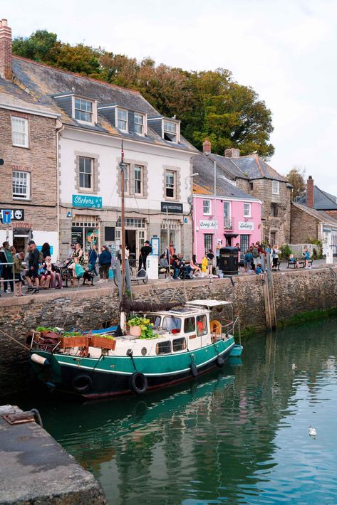 The best things to do in Padstow | A 2020 travel guide Coastal Road Trip, Padstow Cornwall, Seaside Aesthetic, England Travel Guide, Best Beaches To Visit, Travel England, Uk Summer, English Summer, British Seaside