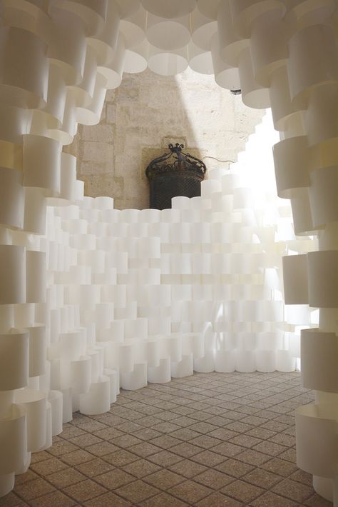 studio 3A constructs inhabitable paper pavilion without the need for bolts or glue Paper Art Installation, Paper Clouds, Paper Installation, Paper Art Design, Paper Architecture, Rainbow Parties, Lighting Concepts, Installation Design, Installation Art