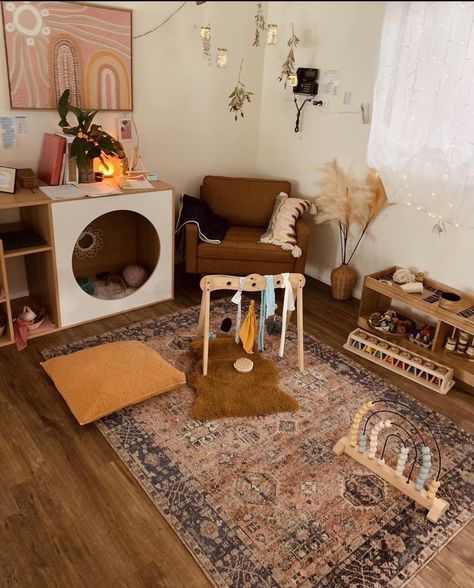 Play Spaces Early Childhood, In Home Childcare, Family Daycare, Natural Play Spaces, Neutral Classroom, Home Childcare, Indoor Family, Corner Ideas, Natural Play