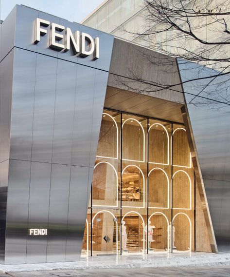 Fasad Design, Retail Facade, Retail Architecture, Shop Facade, Fendi Casa, Facade Architecture Design, Facade Lighting, Roman Architecture, Classic Architecture