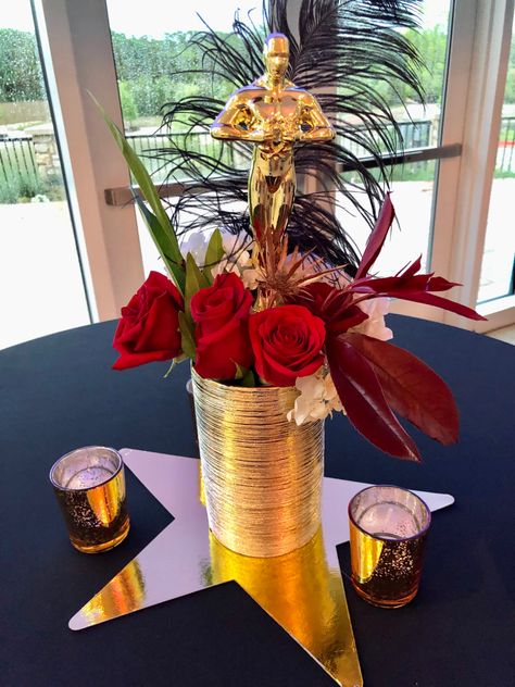 Oscar Night Centerpieces, Hollywood Glam Centerpiece Ideas, Hollywood Theme Centerpiece Ideas, Oscars Party Centerpieces, Award Ceremony Centerpieces, Hollywood Theme Fundraiser, Hollywood Centerpiece Ideas, Oscar Gala Decoration, Oscars Theme Party Centerpieces