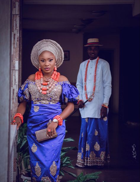 African Head Dress, Couples African Outfits, Ankara Dress Designs, Nigerian Bride, Traditional Wedding Attire, African Attire For Men, African Outfits, Fashion Traditional, Traditional Marriage