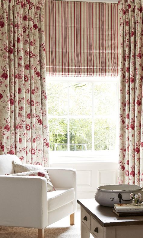 Mix floral and stripes for a bright clash of pattern in a simply decorated room #blinds #curtain #interiors #inspiration Roman Blinds For Windows, Lounge Curtains, American Blinds, Vinyl Mini Blinds, Georgian Windows, Room Blinds, Decorated Room, Cream Living Rooms, Striped Decor